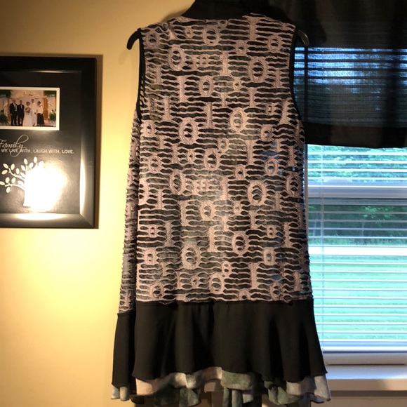 Long Vest - Picture 3 of 3